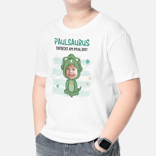 2672AGE2 name _ saurus entdeckt am personalisiertes t shirt fur kinder_951287ed 5991 4709 b8de 31b0c3b2d56e