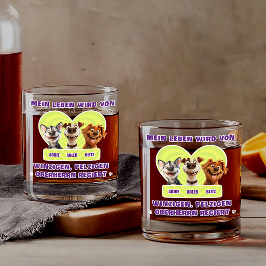 4057IGE1 mein leben wird von winzigen pelzigen oberherren regiert personalisiertes whiskyglas fur hundeliebhaber 4057IKK5C