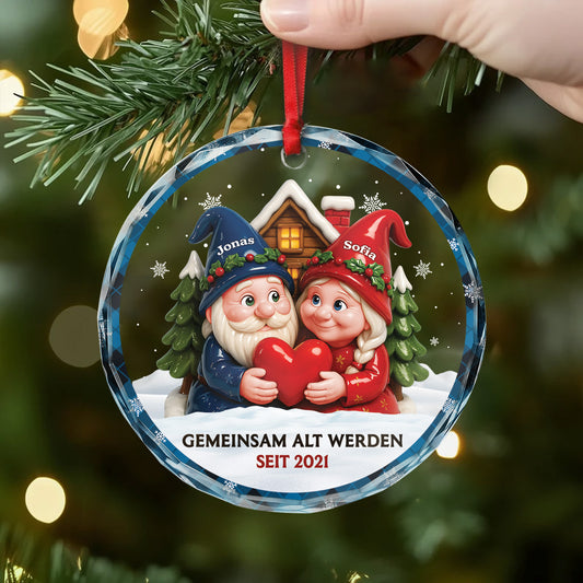 6478OGE2 gemeinsam alt werden seit glas weihnachtsschmuck personalisiert_ paare gnom 6478O3M0G_f2e5cff0 f8c8 4a7a 8f7f da3b6e217f7f