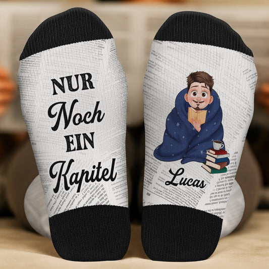 6606JGE2 psst ich lese newsprint personalisierte socken fur leseratten_ 6606J3TZA