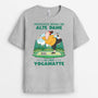 1888AGE2 personalisiertes unterschatze niemals eine alte dame mit einer yogamatte t shirt