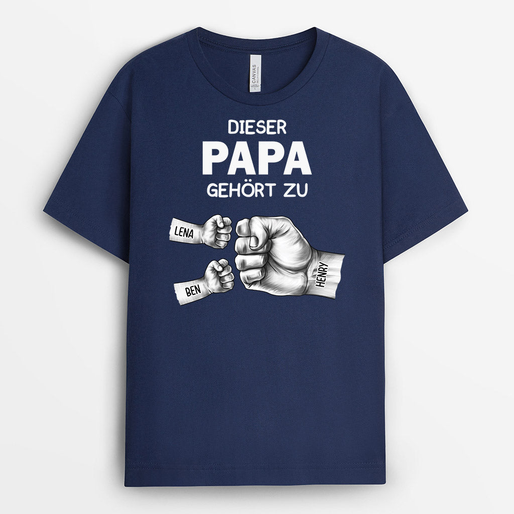 2391AGE1 personalisiertes dieser papa gehort zu t shirt_38f9ed1d 159e 4a4a a4d7 630bb82d27c8