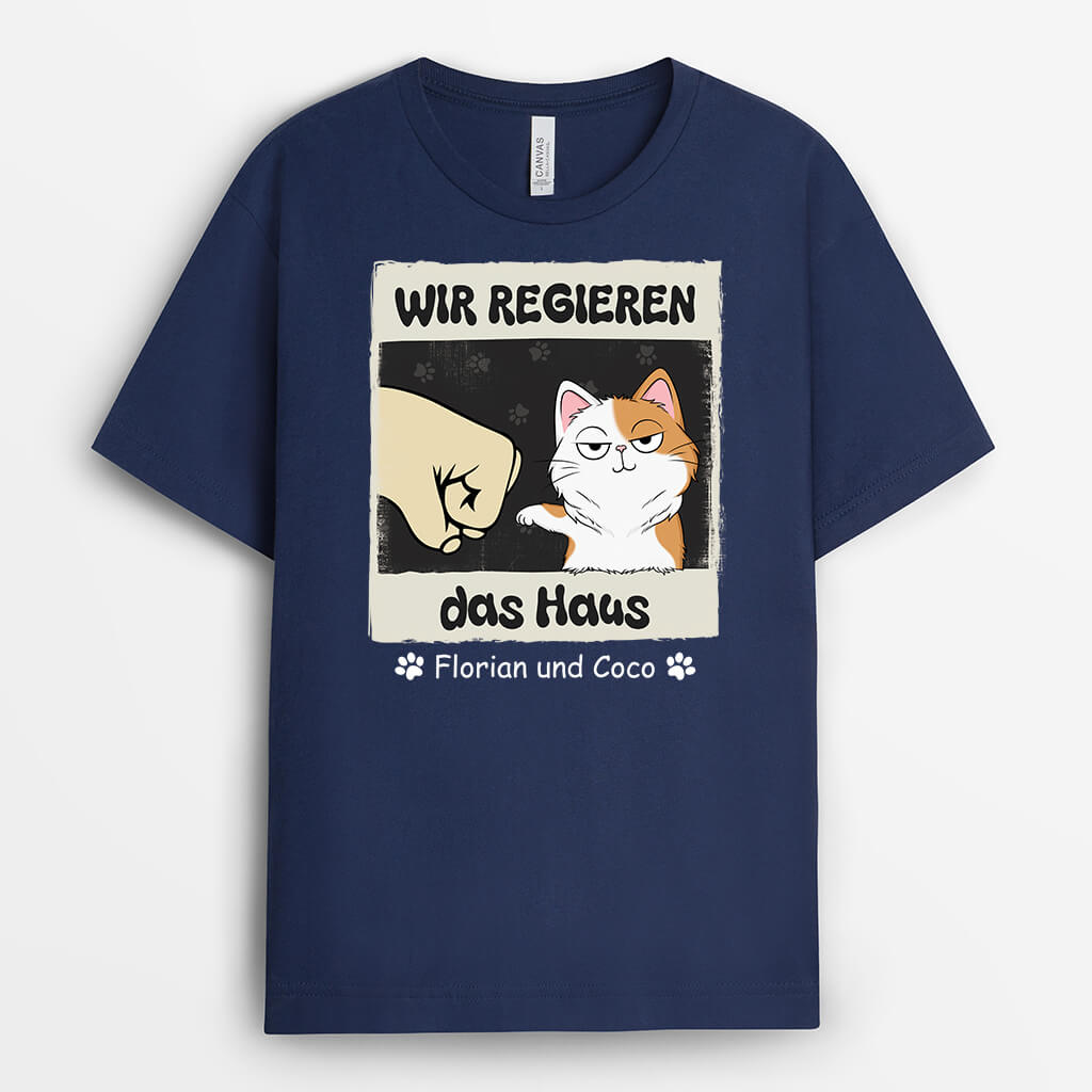 3424AGE2 wir regieren das haus  personalisiertes t shirt mit verspielten katzen