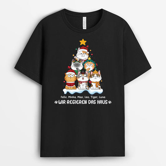 3425AGE1 wir regieren das haus  personalisiertes t shirt mit verspielten katzen weihnachtsbaum