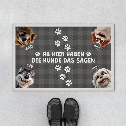 3947DGE1 ab hier haben die hunde das sagen personalisierte fussmatte mit hund 3947DKI5C