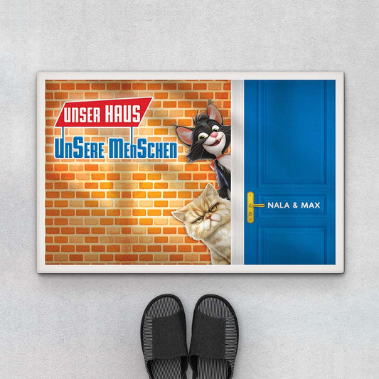 4048DGE1 unser haus unsere menschen fussmatte personalisiert katze_ 4048D5M5D_1849ef3a cfbc 4a99 bcac 703857f2d2be