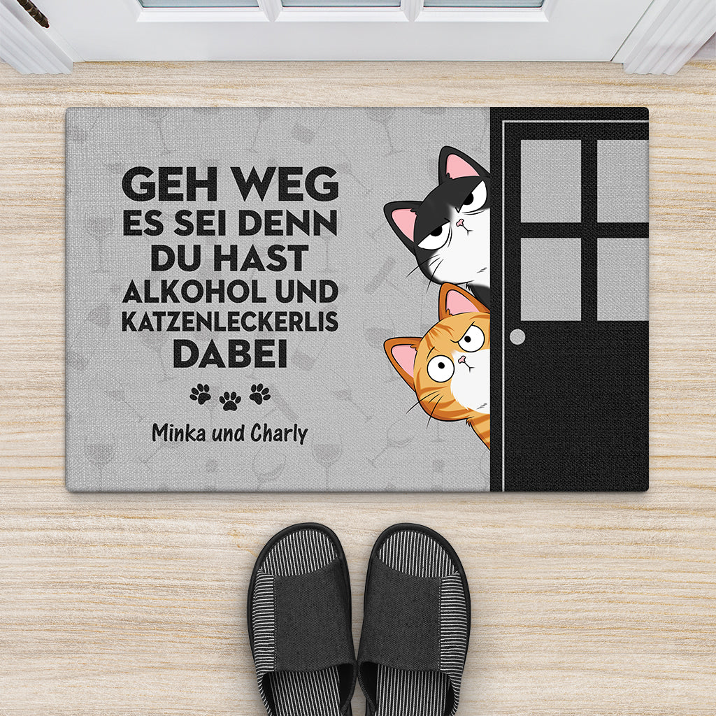 4249DGE2 lustiger spruch uber alkohol und katzenleckerlis fussmatte katzen personalisiert 4249D6M0D