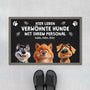 4414DGE1 hier leben verwohnte hunde mit ihrem personal fussmatte hunde personalisiert_ 4414D_f060c85a 330b 4523 8857 deaab0c46b03