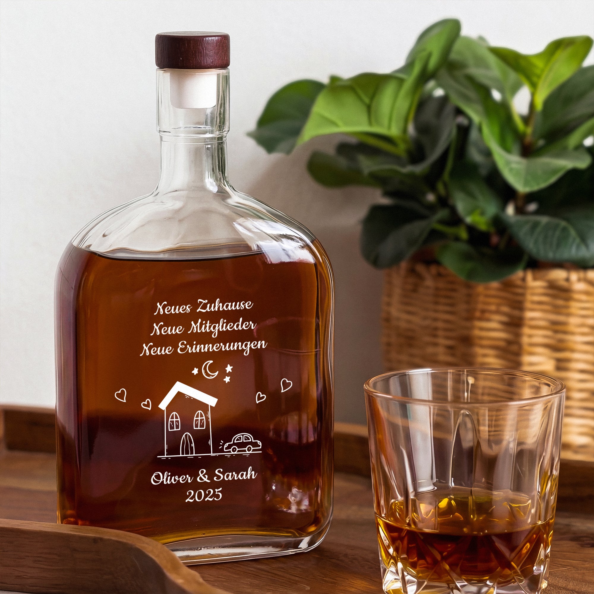 5039AGE2 neues zuhause neue mitglieder neue erinnerungen personalisierte geschenke zum einzug  whiskyflasche paar 5039aitpng