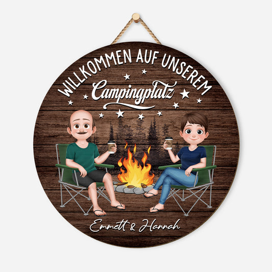 5089QGE1 willkommen auf unserem campingplatz holzschild personalisiert_ paar 5089Q8QMG