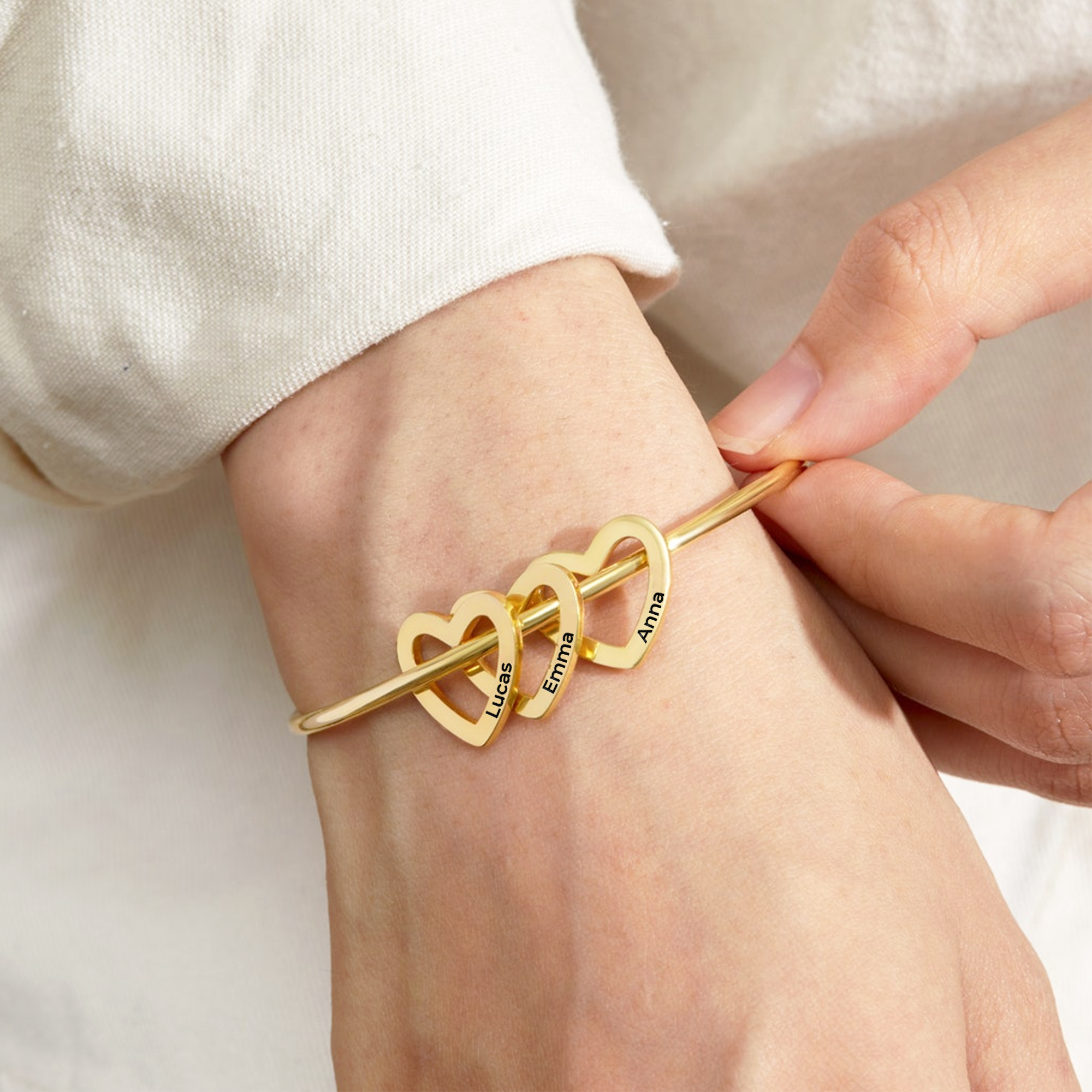 5390JGE2 herzen mit namen personalisiertes armband damen_ 5390J0H5A