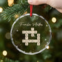 6465OGE2 die familie glas weihnachtsschmuck kreuzwortratsel personalisiert_ 6465O6L5I