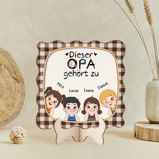 7717QGE2 dieser opa gehort zu personalisiertes geschenk  holzaufsteller omaopa 7717qskab