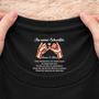 9067AGE2 du bist niemals alleine personalisiertes geschenk  schwarzes t shirt nackenlabel drucken tochter freundin 9067aa6epa